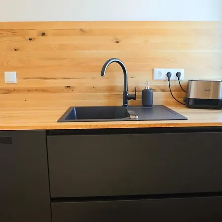 Wachsmuts Gemuetliche Bleibe Mir Alter Wandmalerei Апартаменты *